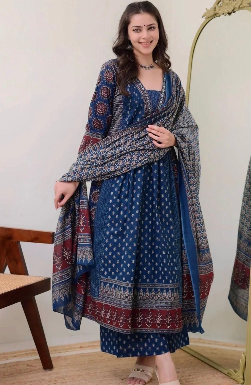 Anarkali suit set