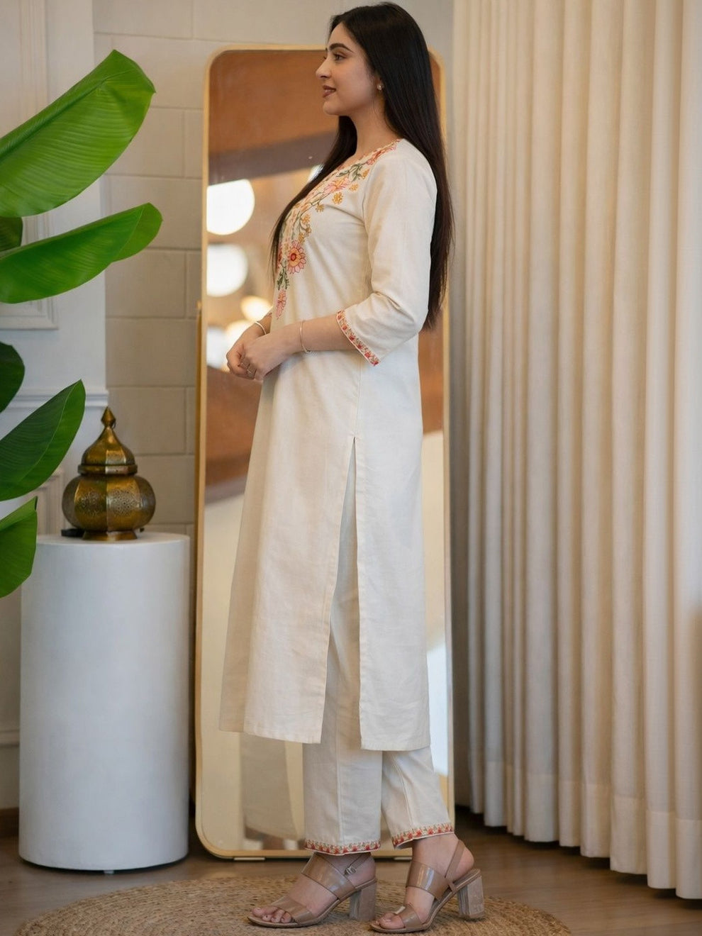 Elegant Off-White Floral Embroidered Cotton Kurta Set