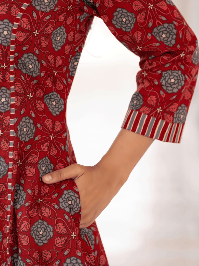 Elegant Maroon Printed Cotton Kurta Set with Striped Dupatta – Women's Ethnic Wear